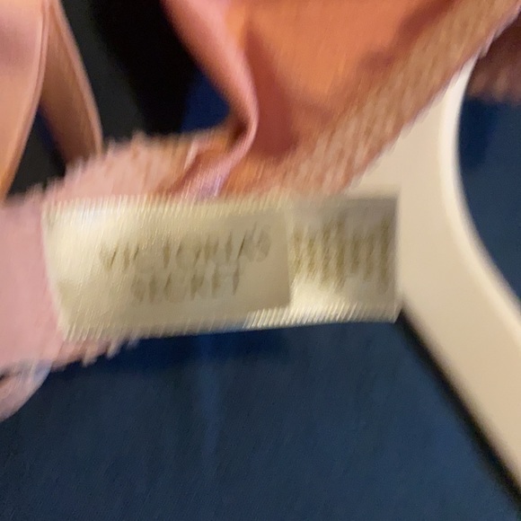 Victoria secret lacy bra - Picture 3 of 4